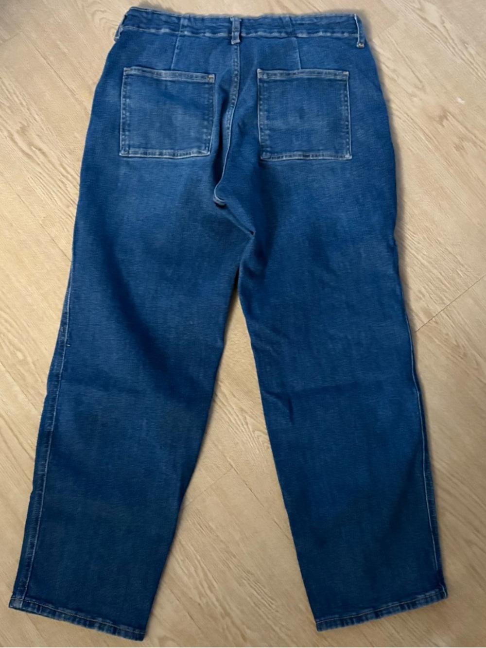 Old Navy Blue High-Rise Loose Fit Jeans - Picture 5 of 5